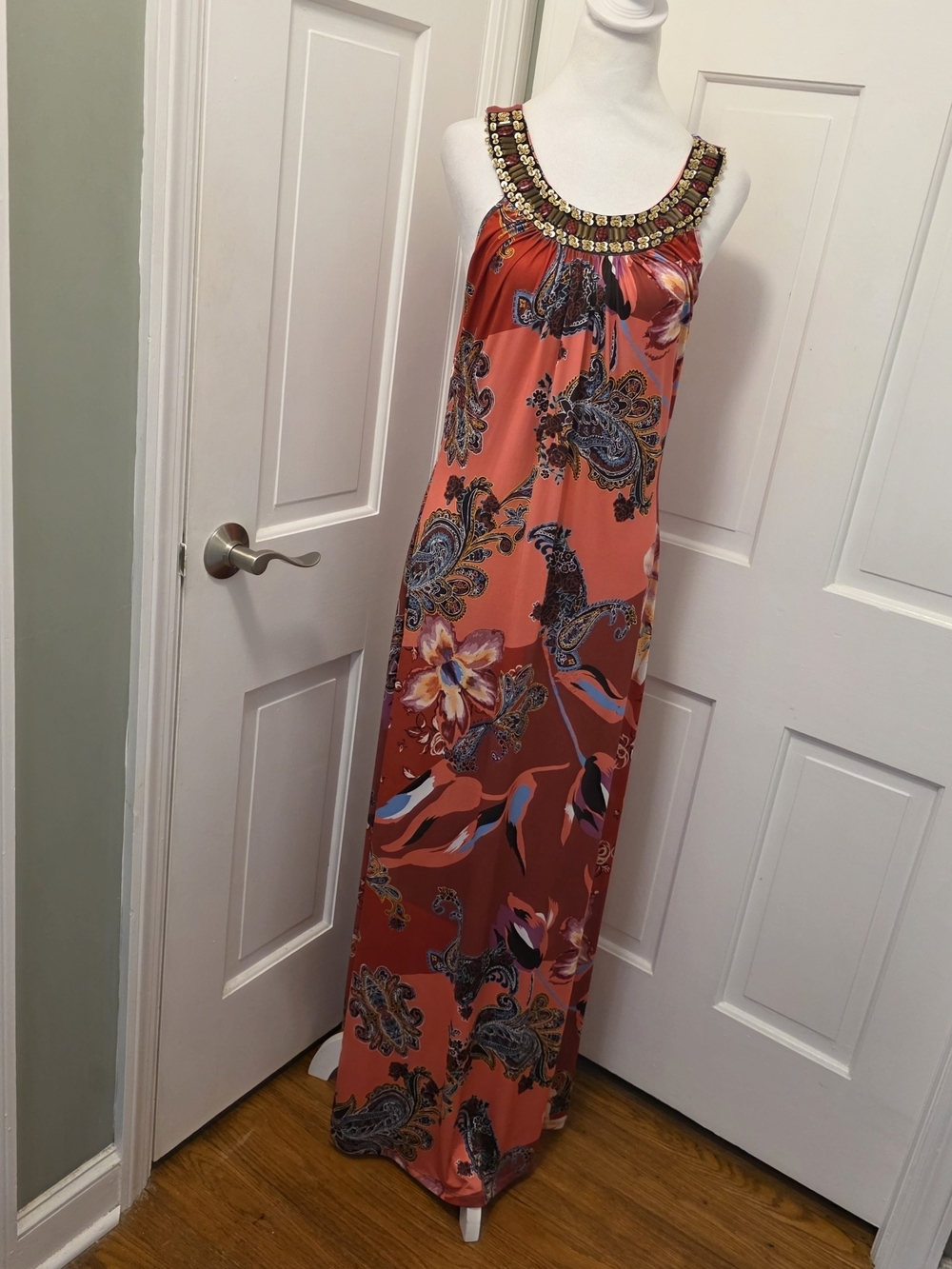 Boston Proper Coral Paisley Maxi with Beaded Neckline Size Medium Resortwear